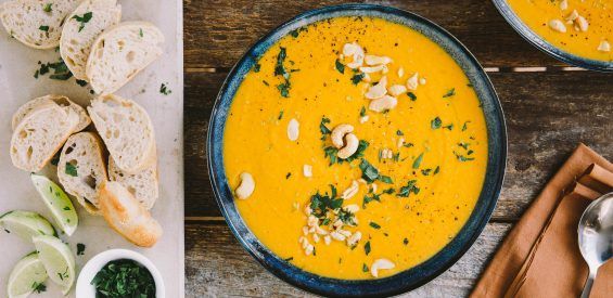 Anti-griep recept: Creamy soep met wortel, kokosmelk en gember