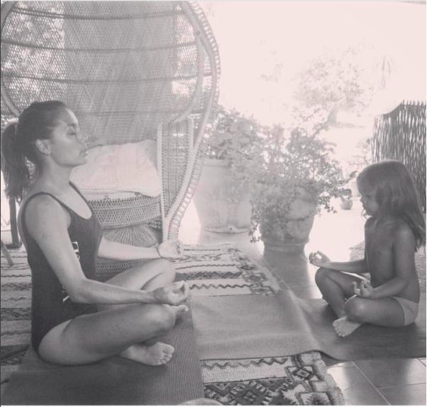 retreat, moeder en dochter, ibiza, renu kashyap
