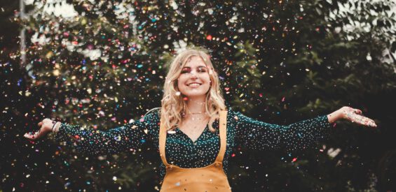 Déze 5 (wetenschappelijk bewezen!) happiness hacks werken binnen 5 minuten