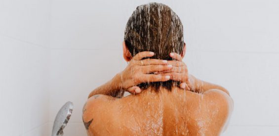 Koud (af)douchen: zó gezond is het volgens de wetenschap