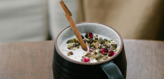 Chai Latte: dit maakt deze Ayurvedische koffievervanger zo gezond