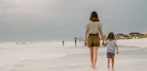 emotioneel afwezige moeder